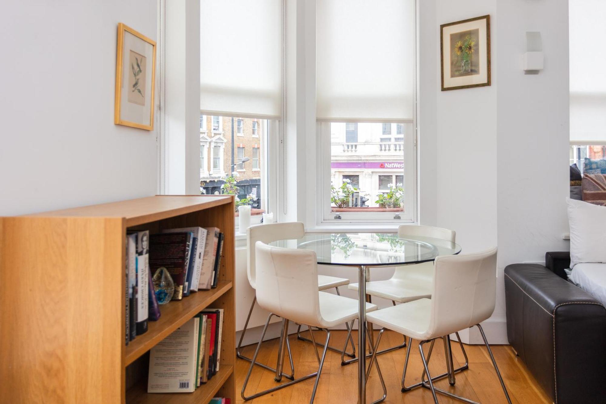 Homely 1 Bedroom Apartment In The Heart Of Vibrant Camden ลอนดอน ภายนอก รูปภาพ